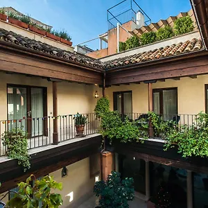 Apartamento AT apartamentos&VTV Conde de Torrejón 10